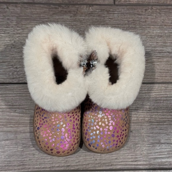 Ugg Jorie Spots Metallic Rainbow Shimmering Lined Sheepskin Boot Baby SZ 4/5 EUC - Picture 10 of 14